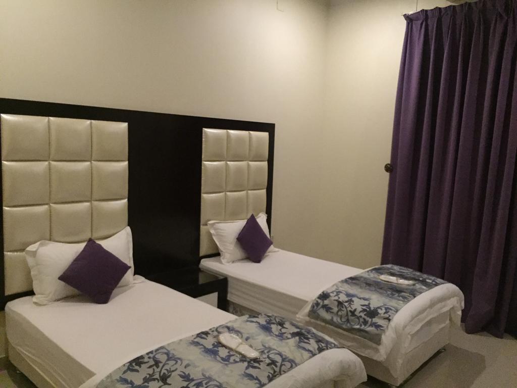 Terhal Hotel Suites Хаил Екстериор снимка