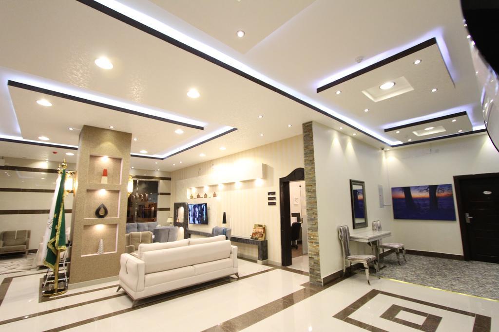Terhal Hotel Suites Хаил Екстериор снимка