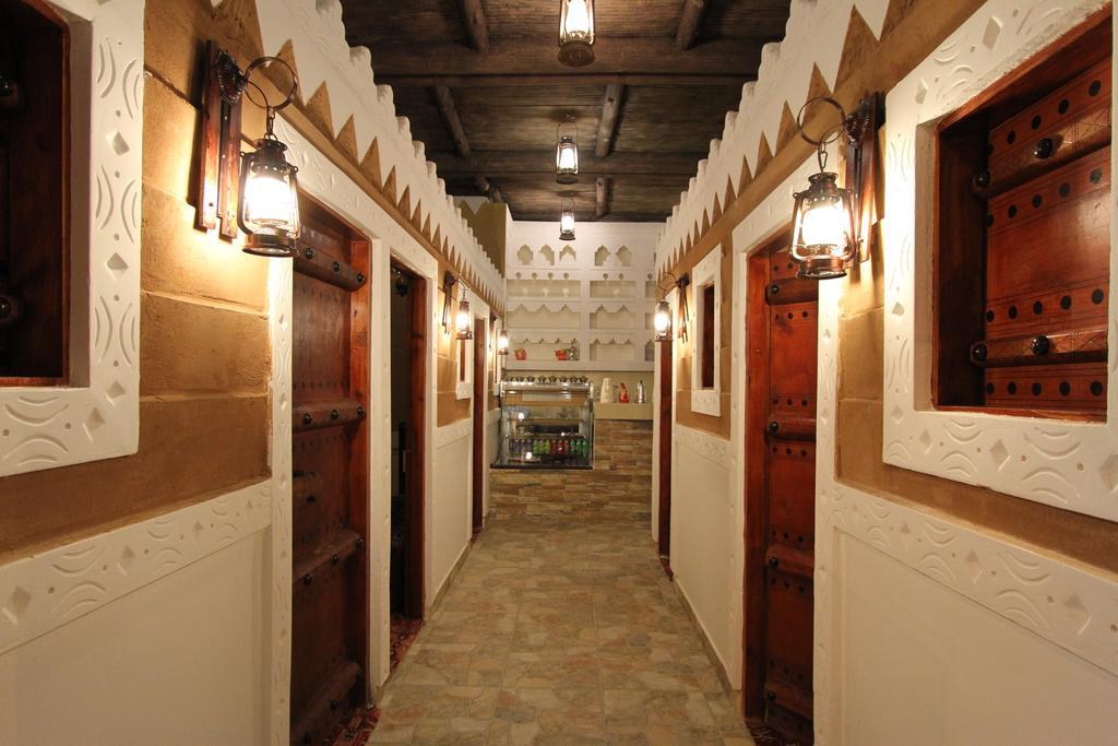 Terhal Hotel Suites Хаил Екстериор снимка